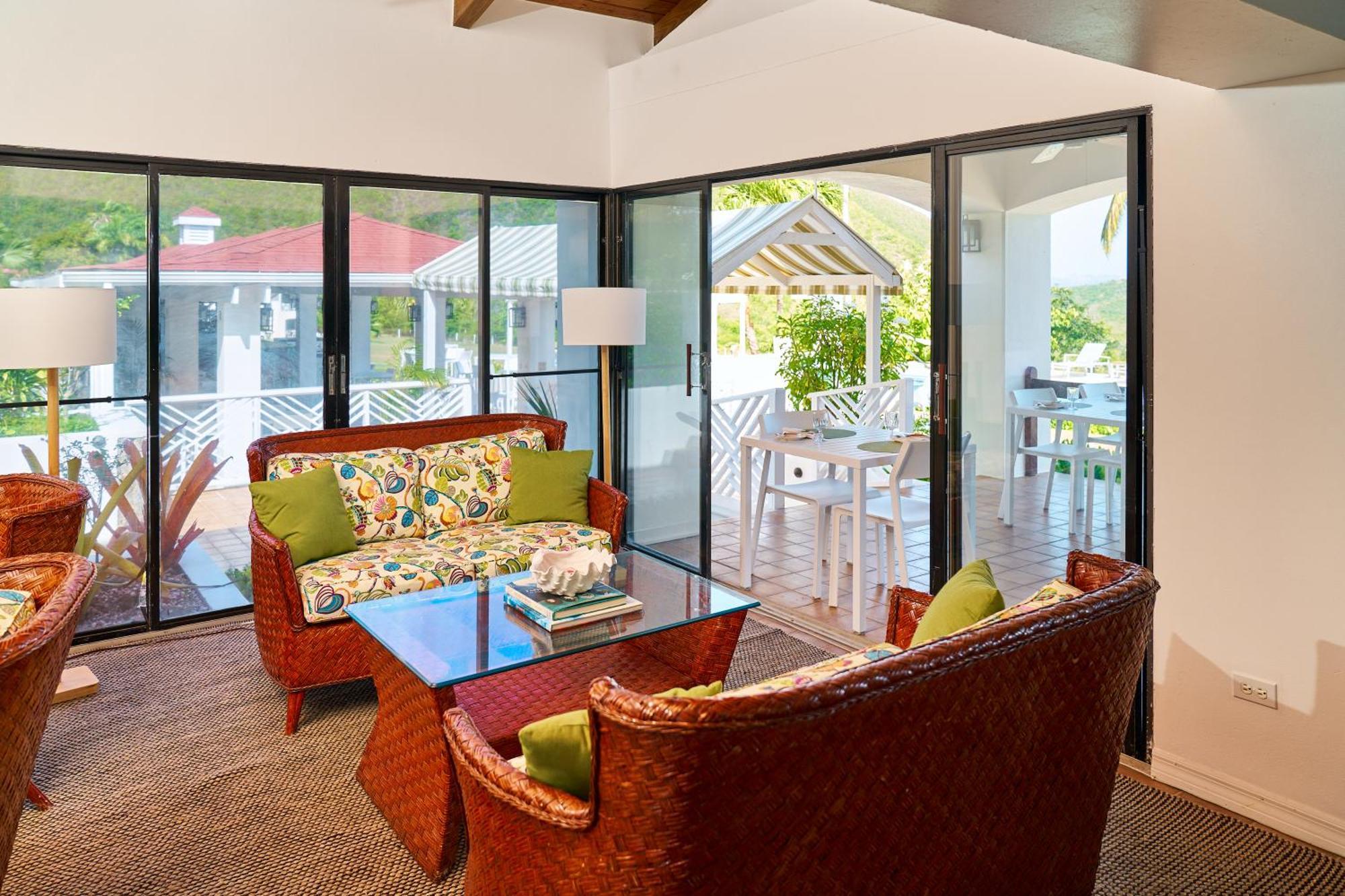 Mount Nevis Hotel Extérieur photo