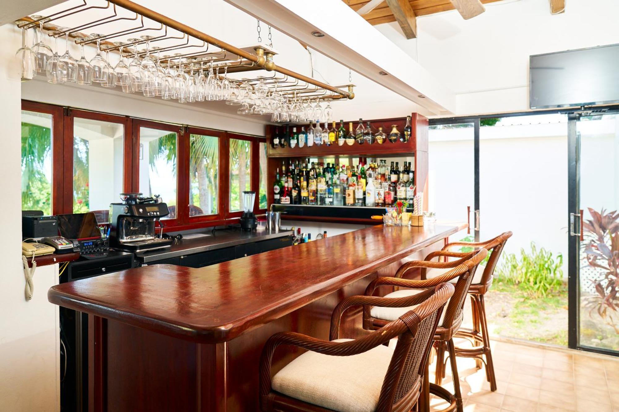 Mount Nevis Hotel Extérieur photo